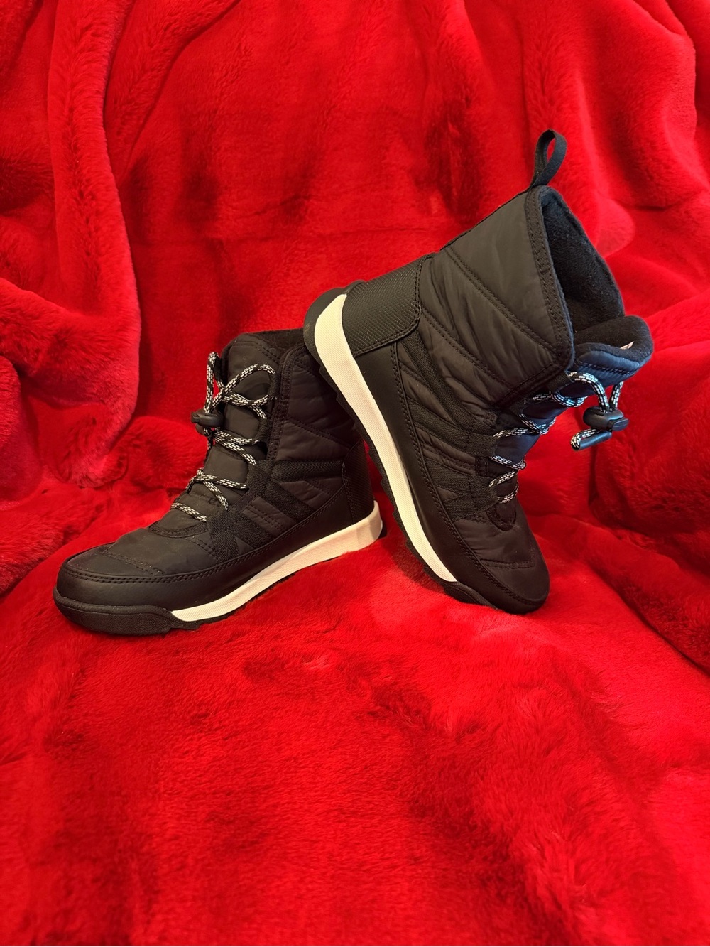 Sorel Whitney II Kids Short Laced Waterproof Snow Boot in Black Size 4